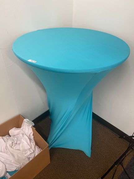 BARTOP ROUND TABLE WITH 41"H CHROME METAL SUPPORT AND 30"DIA WOOD TOP WITH EXTRA TOP INCLD. **Matches lot 52