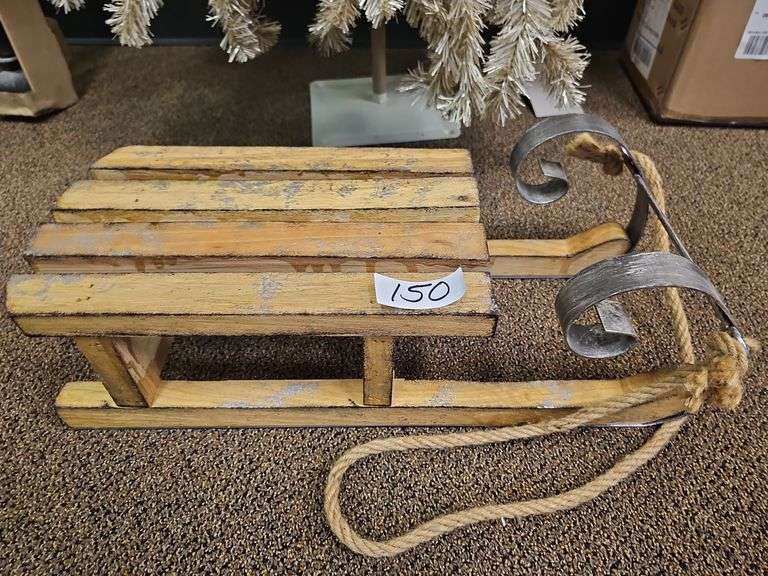 WOODEN SLEIGH DÉCOR PIECE APROX 20"x9"x6"
