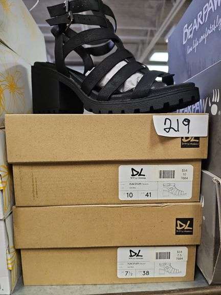 DIRTY LAUNDRY FUN STUFF BLACK DISTRES WOMEN'S SANDALS RETAIL $ 54 EA. NEW IN BOX SIZES INCLUDE 7.5, 10