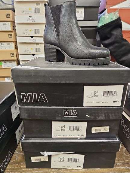 MIA WOMEN'S JODY BOOT RETAIL $54 EA. NEW IN BOX SIZES INCLUDE 6, 8.5, 10