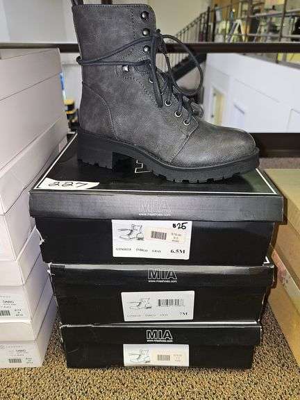 MIA WOMEN'S BOOTS GS5436118 RETAIL $25 EA. NEW IN BOX SIZES INCLUDE 6.5, 7, 7.5