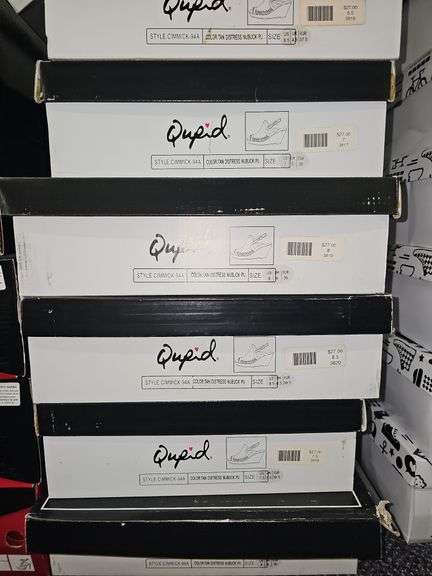 QUPID CIMMICK-94A WOMEN'S SANDALS IN TAN DISTRESS NUBUCK PU RETAIL $27 EA. NEW IN BOX SIZES INCLUDE 6, 6.5, 7, 7.5, 8 , 8.5