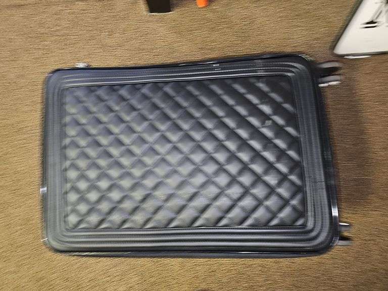 LEATHER LIKE 4-WHEEL SUITCASE FULL OF VARIOUS LIGHT UP SHADOW BOX LETTERS APROX 10"H
