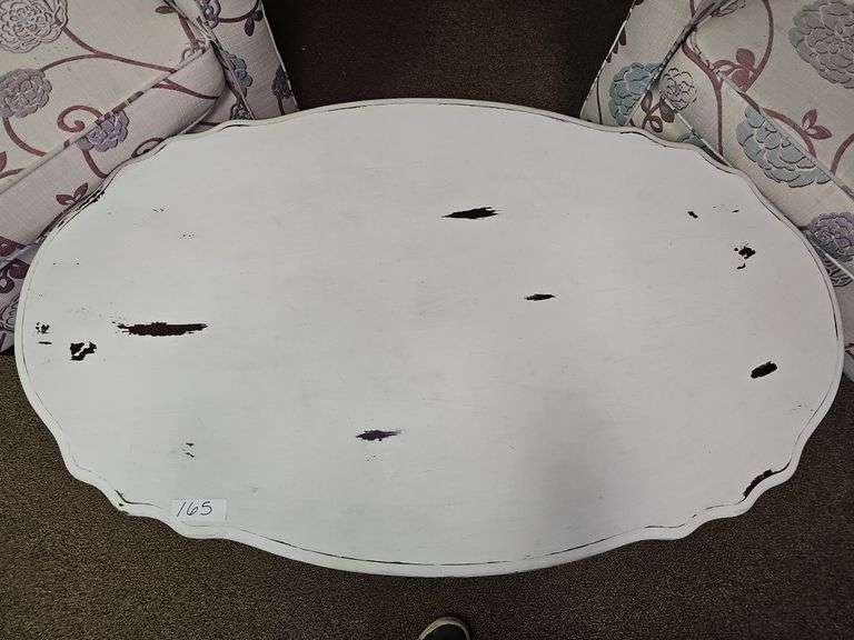 WHITE RUSTIC SOLID WOOD COFFEE TABLE APROX 45"x27"x16"