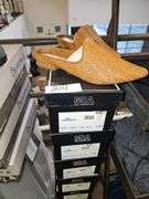 MIA WOMEN'S CLOGS RETAIL MH0029 $30 EA. NEW IN BOX SIZES INCLUDE  7.5, 8.5, 10