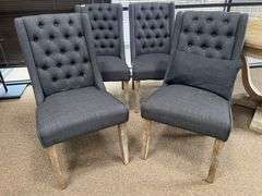 SAFIEA SINGLE PERSON UPHOLSTERED LOUNGE CHAIR WITH WOODEN LEGS APROX 3'H