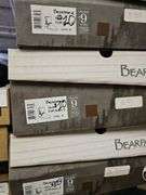 BEARPAW WOMEN'S BOOTS RETAIL 2134W $20 EA. NEW IN BOX SIZES INCLUDE 9