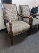 BEST CHAIRS UPHOLSTERED EXECUTIVE LOUNGE CHAIR WITH SOLID WOODEN ACCENTS 117-75 APROX 2'x2'x3.5'
