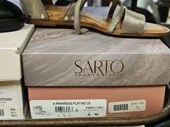WOMEN'S CLOGS INCLD. MIA, CHINESE LAUNDRY, SARTA 59082 RETAIL $89 EA. NEW IN BOX SIZES INCLUDE 8.5, 9.5, 11