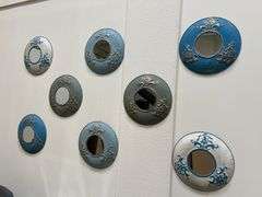 COLE & GREY ROUND METAL WALL MIRROR DÉCOR APROX 18"DIA.