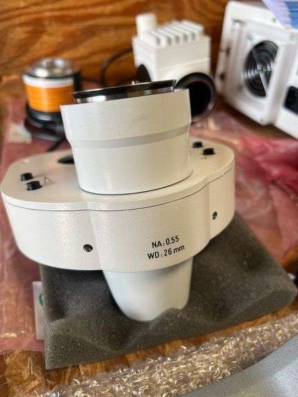 ZEISS 424244-0000-000 MICROSCOPE LENS NA: 0.55 WD: 26mm