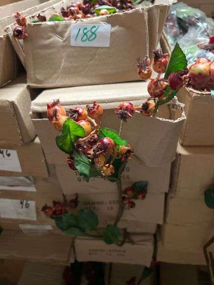 AMERICAN BEST ARTIFICIAL BERRY STEM  ALL NEW IN CASE.. SOLD PER DOZEN
