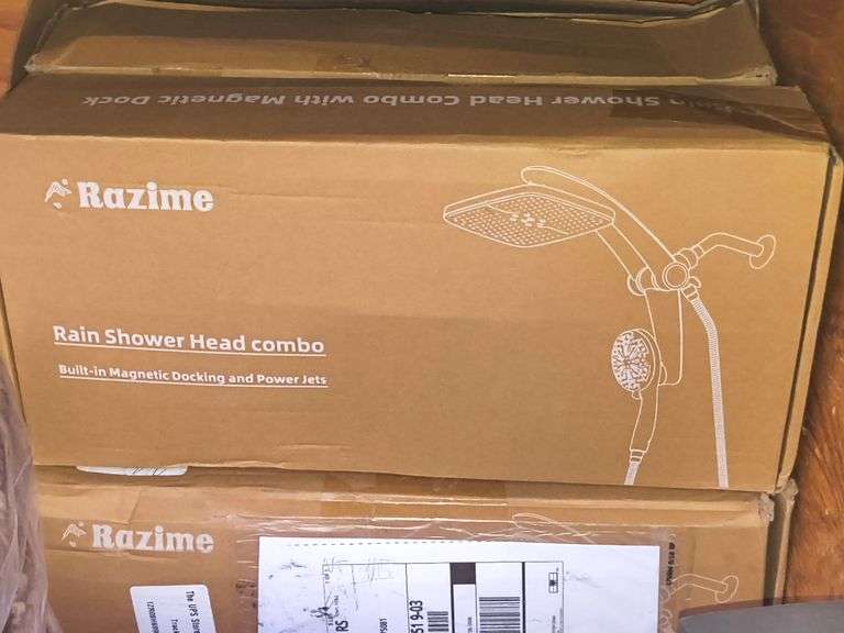 RAZIME RAIN SHOWER COMBO HEAD WITH BUILT-IN MAGNETIC DOCKING & POWER JETS SILVER / CHROME COLOR