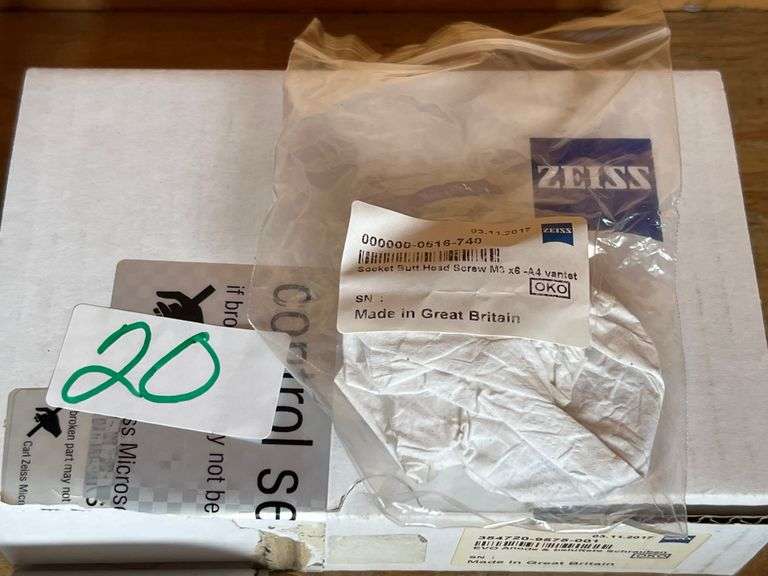 ZEISS 354720-9575-001 EVO ANODE AND VENTED SCREWS