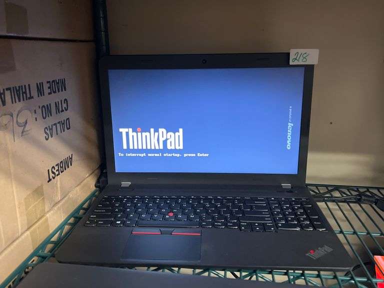 LENOVO THINKPAD LAPTOP POWERS ON