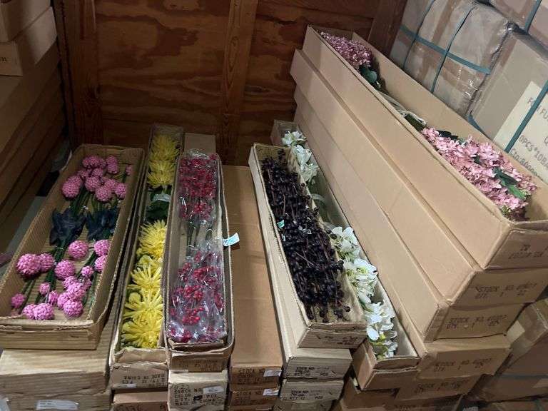 AMERICAN BEST VARIOUS ARTIFICIAL SILK FLOWERS 2'-3'L ALL NEW IN CASE.. SOLD PER CASE, MOST A DOZEN
