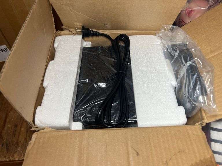 CYBERPOWER 24HR BATTERY BACKUP BB24V1U APPEARS NEW IN BOX