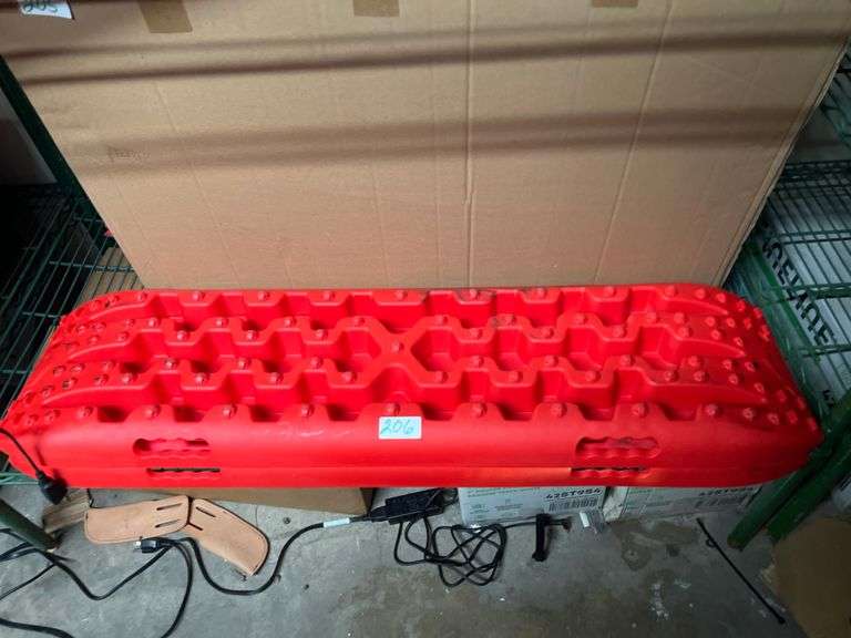 SET OF 2 RED STUDDED PLASTIC RAMPS APROX 1'x40"