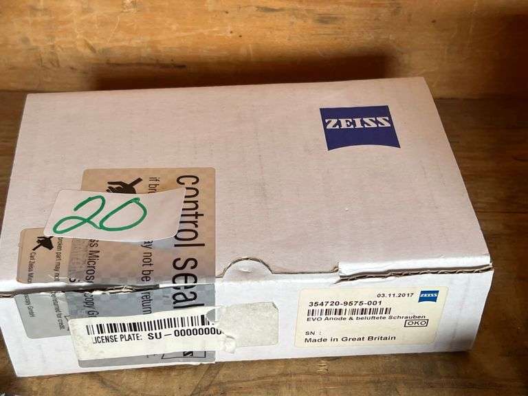 ZEISS 354720-9575-001 EVO ANODE AND VENTED SCREWS