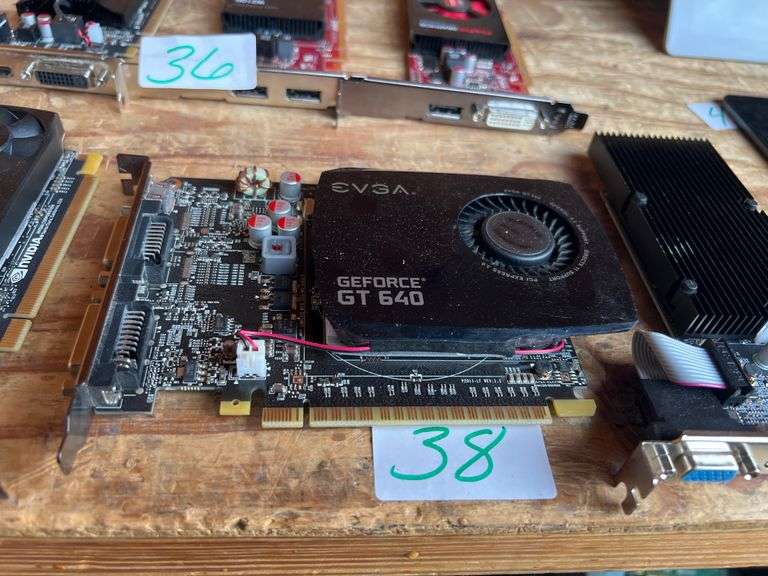 GEFORCE EVGA GT640 & 01G-P3-1313-KR