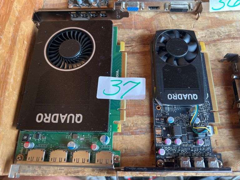 QUADRO DISPLAY CARDS INCLUDING 0419-084 M01 T02; & 0452-094 (4) 4K DISPLAY PORT