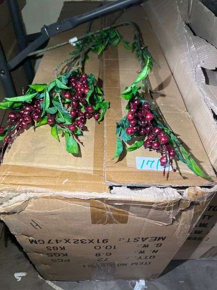 AMERICAN BEST ARTIFICIAL SILK BERRY STEM 32"  59251 ALL NEW IN CASE.. SOLD PER DOZEN