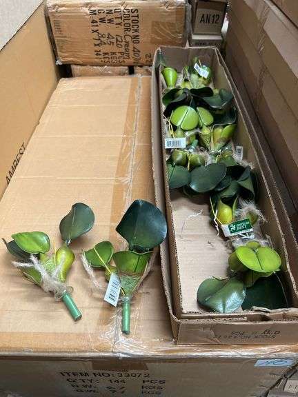 AMERICAN BEST ARTIFICIAL SILK SUCCULENT 9" 33072 ALL NEW IN CASE.. SOLD PER DOZEN