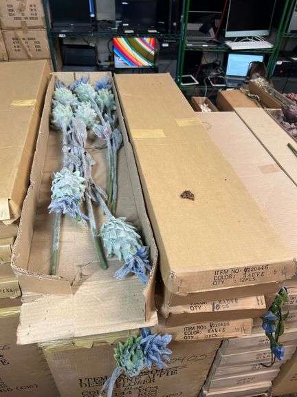 AMERICAN BEST ARTIFICIAL SILK PINEAPPLE FLOWER IN VARIOUS COLORS ALL NEW IN CASE.. SOLD PER DOZEN