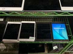 SAMSUNG TOUCHSCREEN TABLET SM-T377P MOST GREY, (3) WHITE, MANY TESTED AND POWER ON, CAN BE RESET