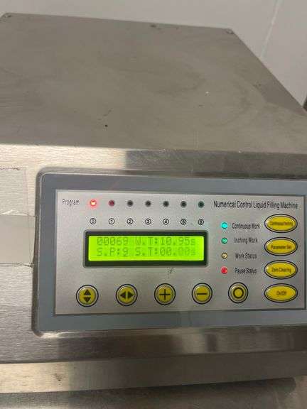 GFK-160 numerical control liquid filling machine, two operation modes: automatic or foot-pedal controlled, 2ml to 3500ml,