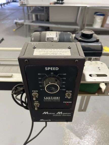 Industrial conveyor bottle labeling machine w/ Minarik Motor Master 20000 Series speed controller retails $2k