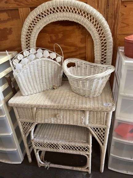Vintage style Wicker furniture incld. Vanity, stool, and more
