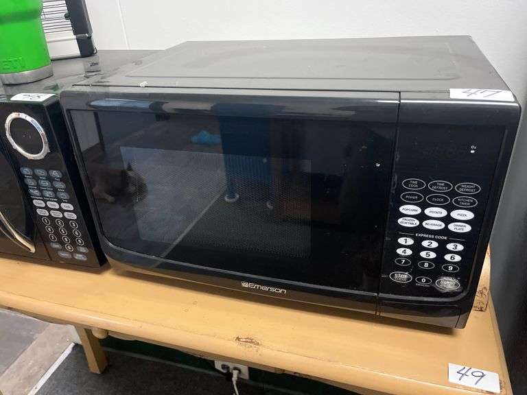 MW9255B countertop microwave oven