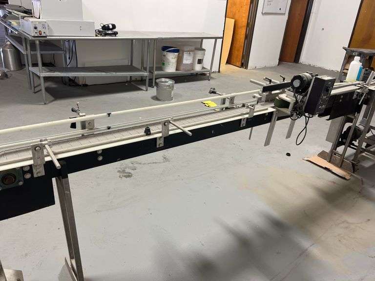 Industrial conveyor bottle labeling machine w/ Minarik Motor Master 20000 Series speed controller retails $2k