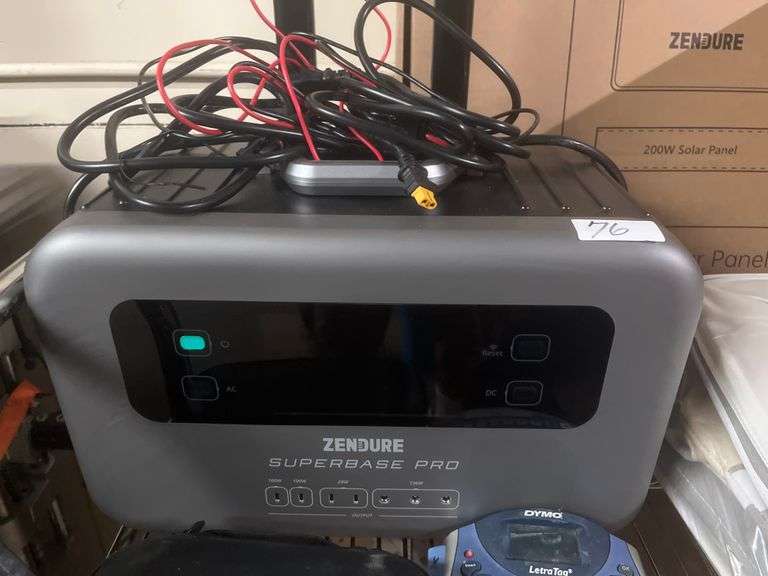 Zendure SuperBase Pro portable power station