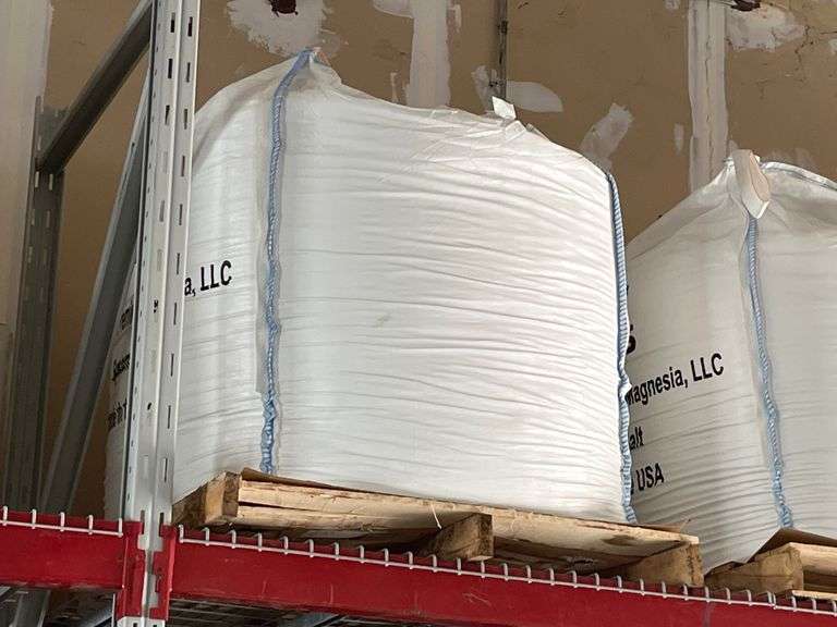 Super Sack bulk tote bag Giles epsom salt 18-2400 pharmaceutical grade. Retails $1800