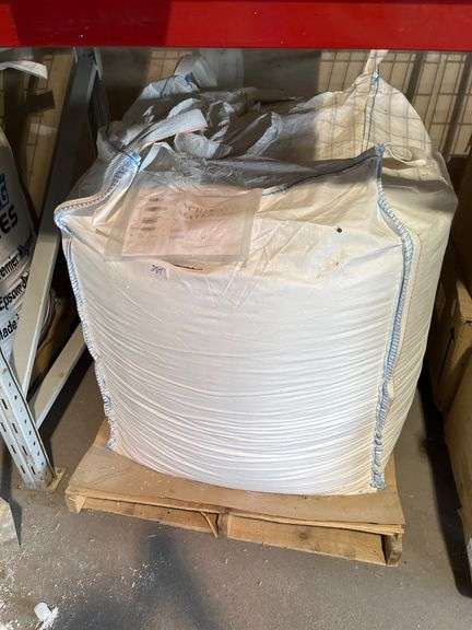 Super Sack bulk tote bag Giles epsom salt 18-2400 pharmaceutical grade. Retails $1800
