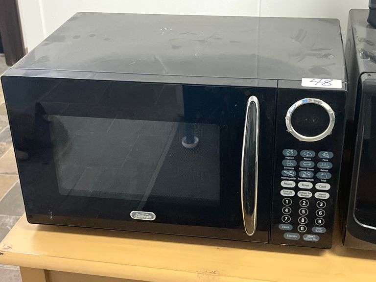 Sunbeam SGB8901 microwave oven