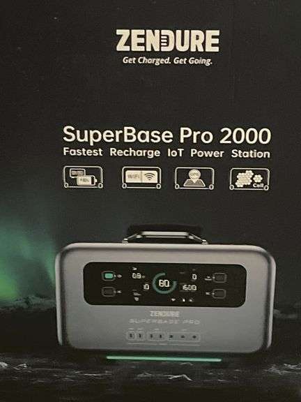 Zendure SuperBase Pro 2000, a portable power station