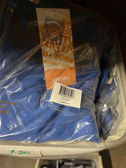 Skin Cancer Foundation blue UV-protective leggings