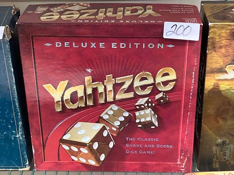 1997 vintage Deluxe Edition of the Hasbro Gaming Yahtzee board game