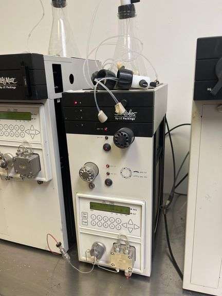 LC Packings Switchos II micro column switching unit ft. two Valco 10-port low-dispersion switching valves, automatic or manual control
