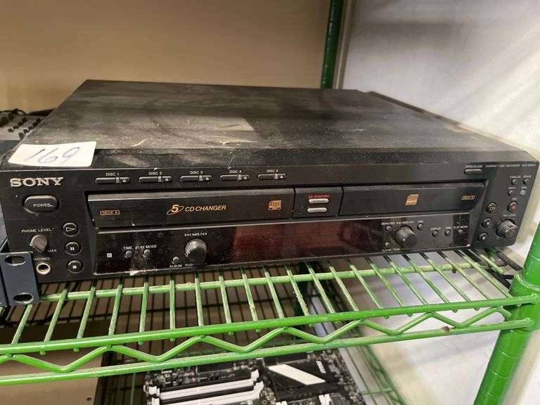 Sony RCD-W500C 5-disc CD changer and recorder