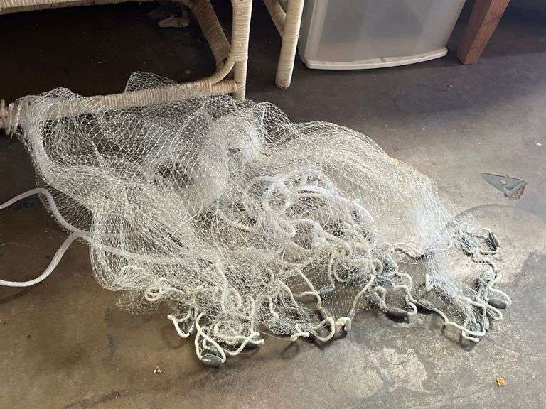 Casting fishing net