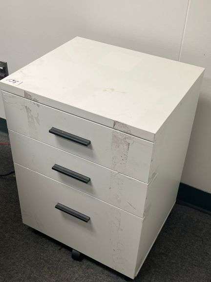 3-drawer mobile file cabinet