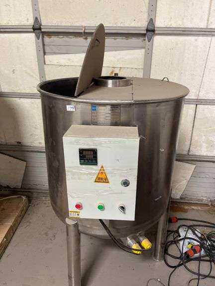 SED Pharma CE-certified stainless steel mixing tank 240V Retails $600