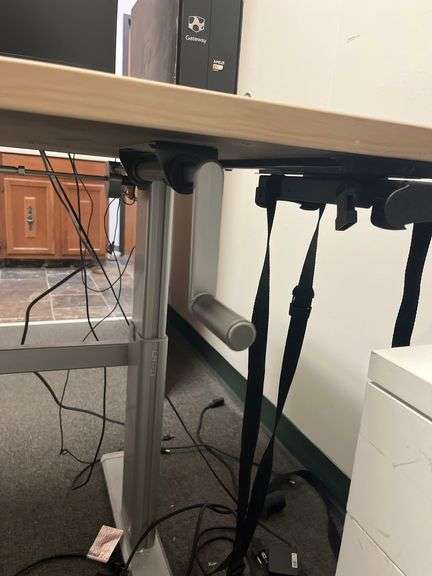 Steelcase AMQ height-adjustable desk 58" x 29" x 34"