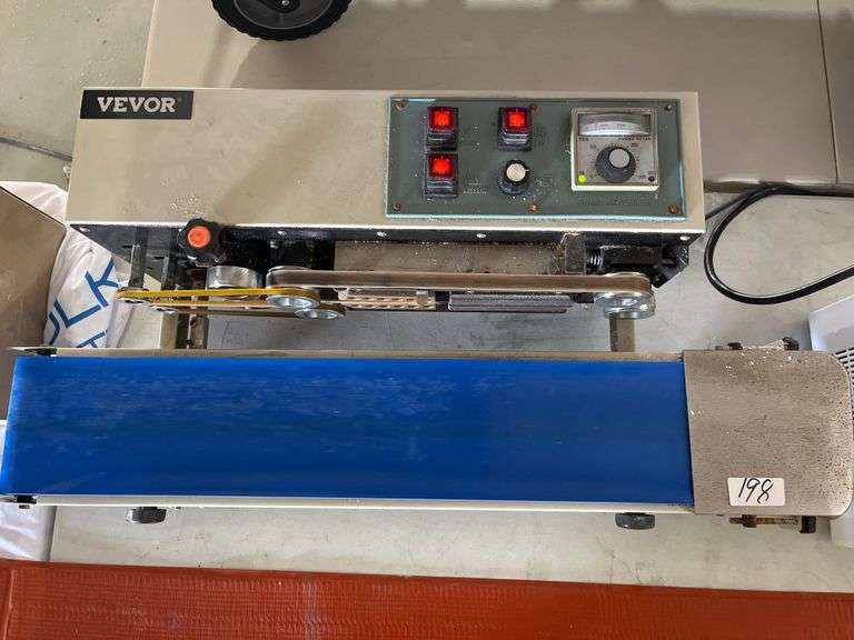VEVOR FR900K automatic horizontal continuous band sealer retails $1k