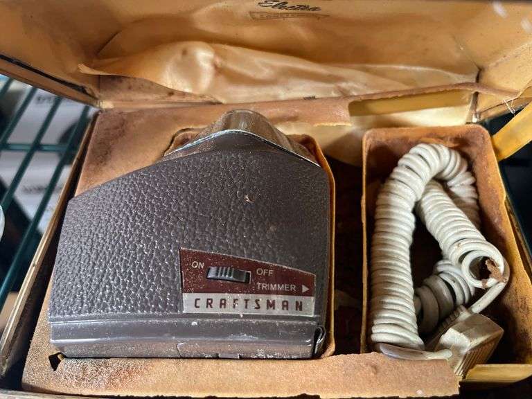 vintage Craftsman Electra electric shaver or trimmer, from the 1960s/1970s.