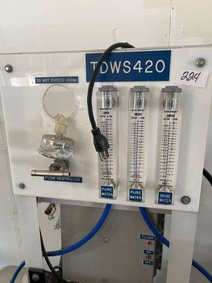 Good Water Warehouse Inc. CommPro commercial reverse osmosis unit, model TDWS420 RETAILS $15K
